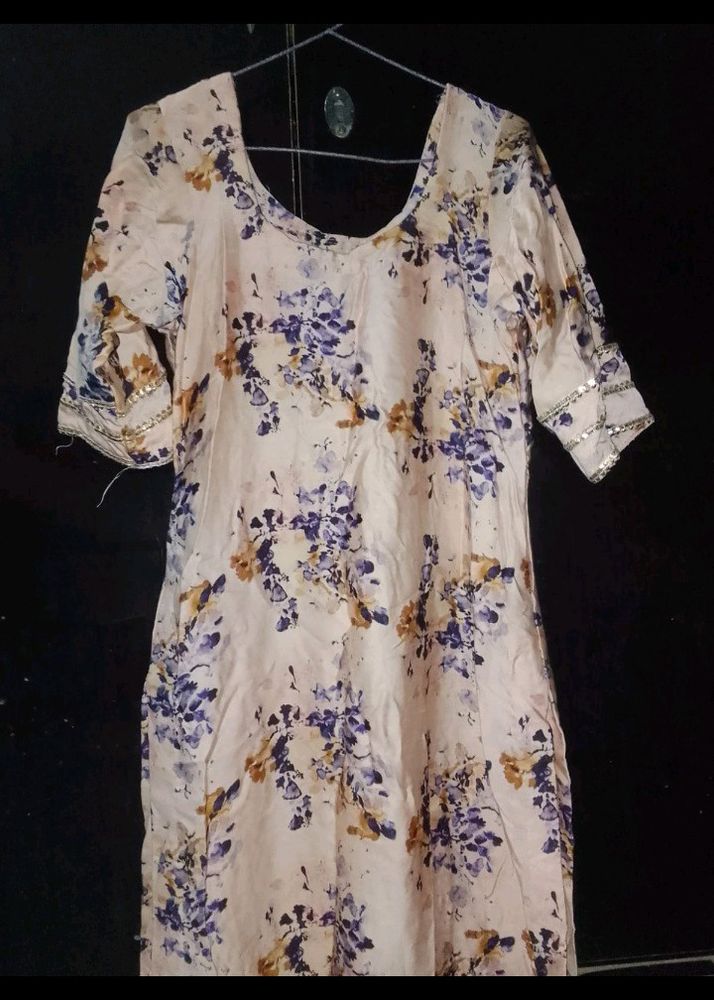 Beautiful Floral Printed Kurta