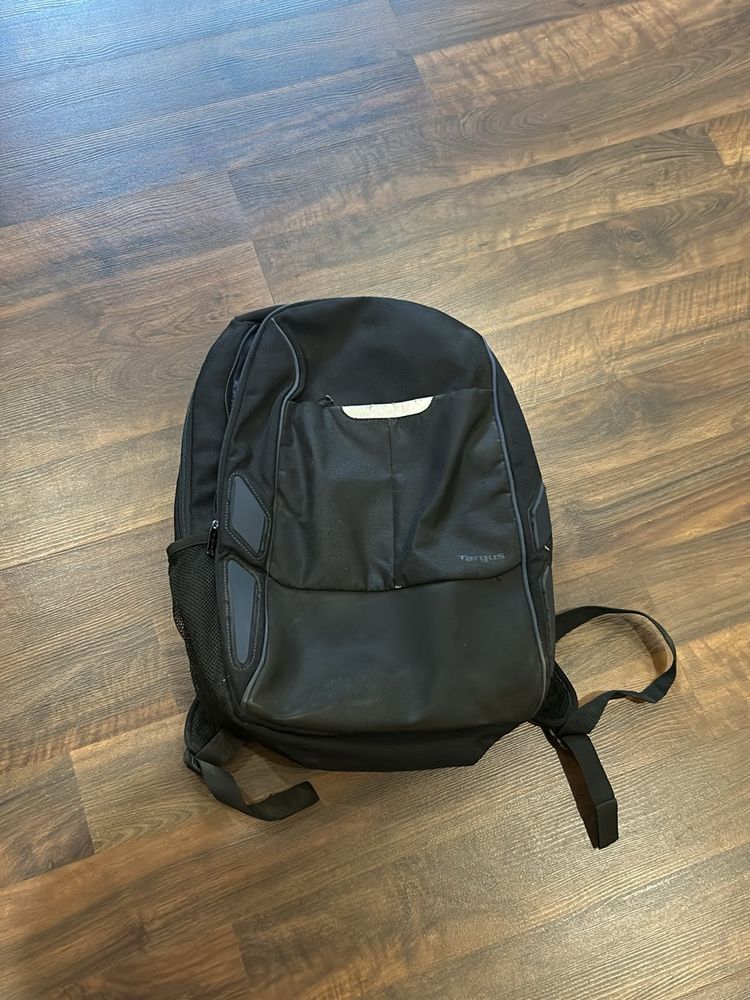 Targus Very Good Condition Bagpack(men&women)