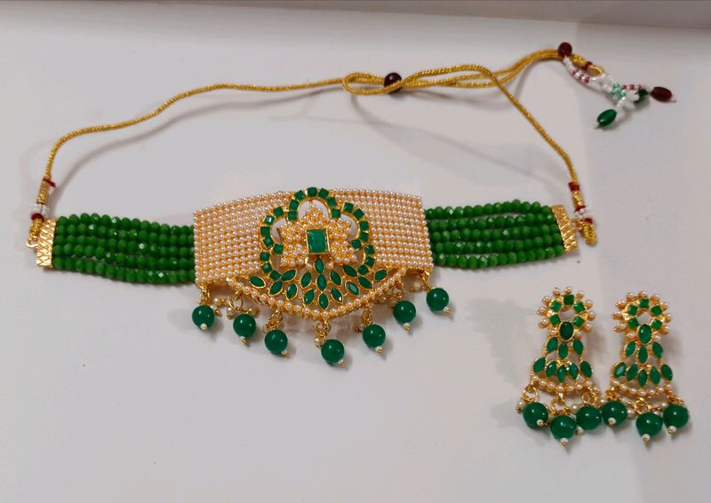 Green Colour Kundan Jewellery Set