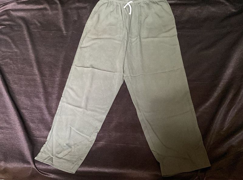 Olive Straight Trouser !!