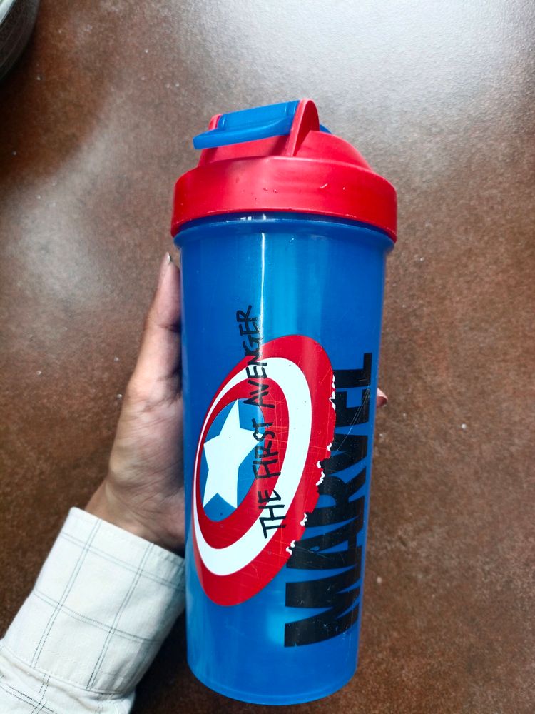 Marvel Bottle Sipper 🍾