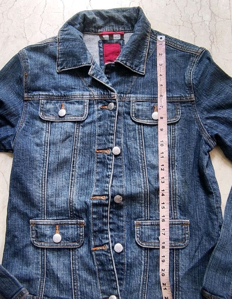 🎀 Denim Jacket From Womens.🎀🌹