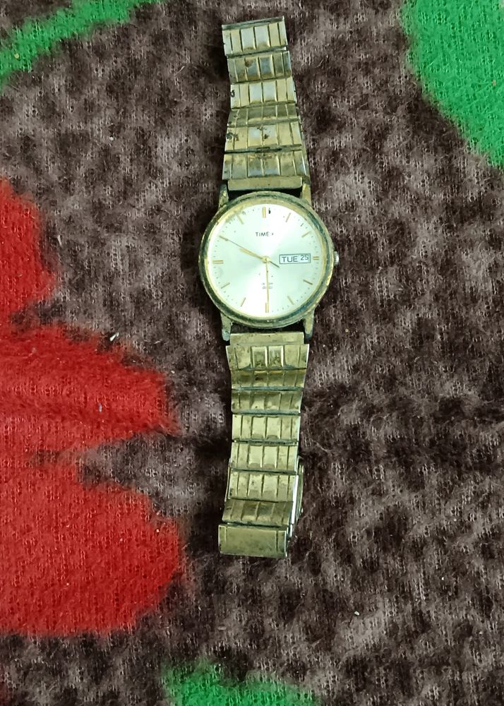 Loot ! Timex Watch For Just 99 Only Need Batteries
