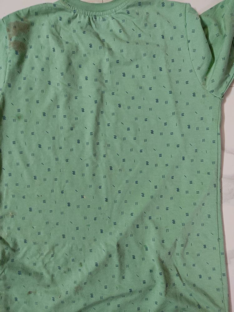 Cotton Green Colour New Good Quality T-shirt