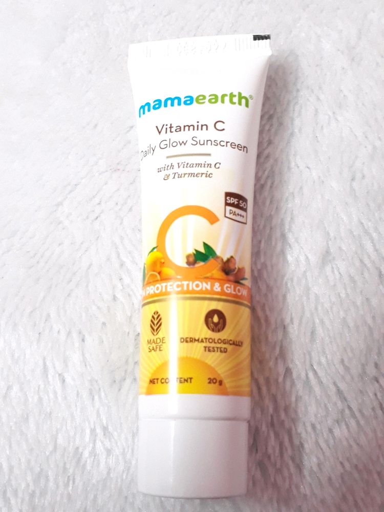 Mamaearth Daily Glow Sunscreen SPF 50 PA+++, No Wh