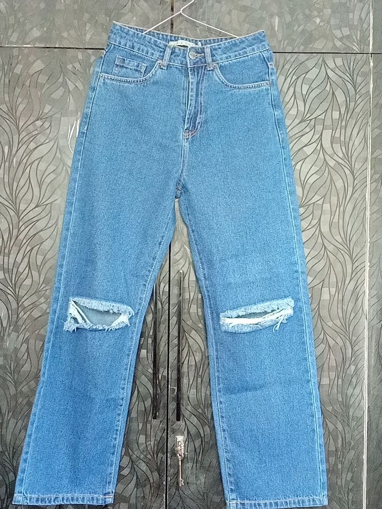 Women Straight Fit Jeans