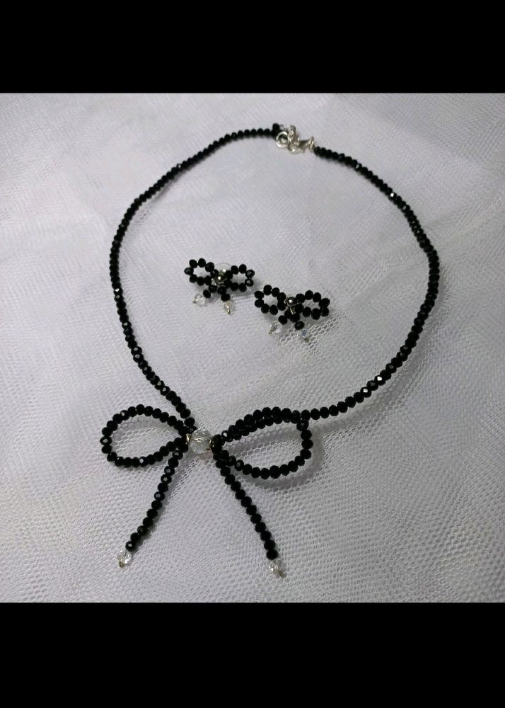 Korean Bow Necklace With Earrings😊