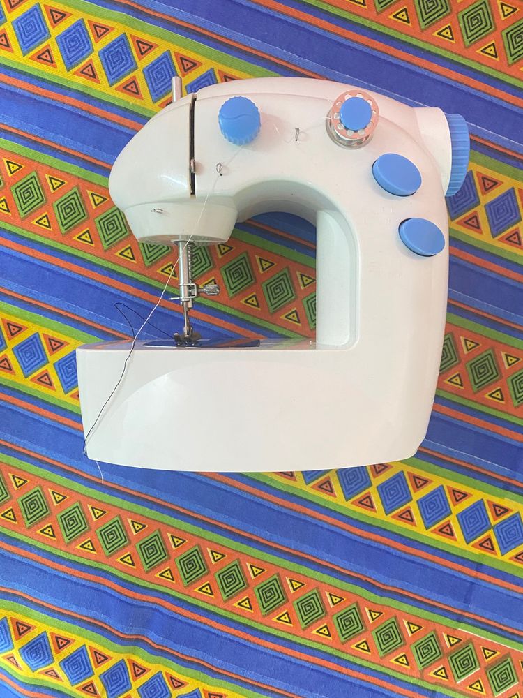 Deluxe Sewing Machine