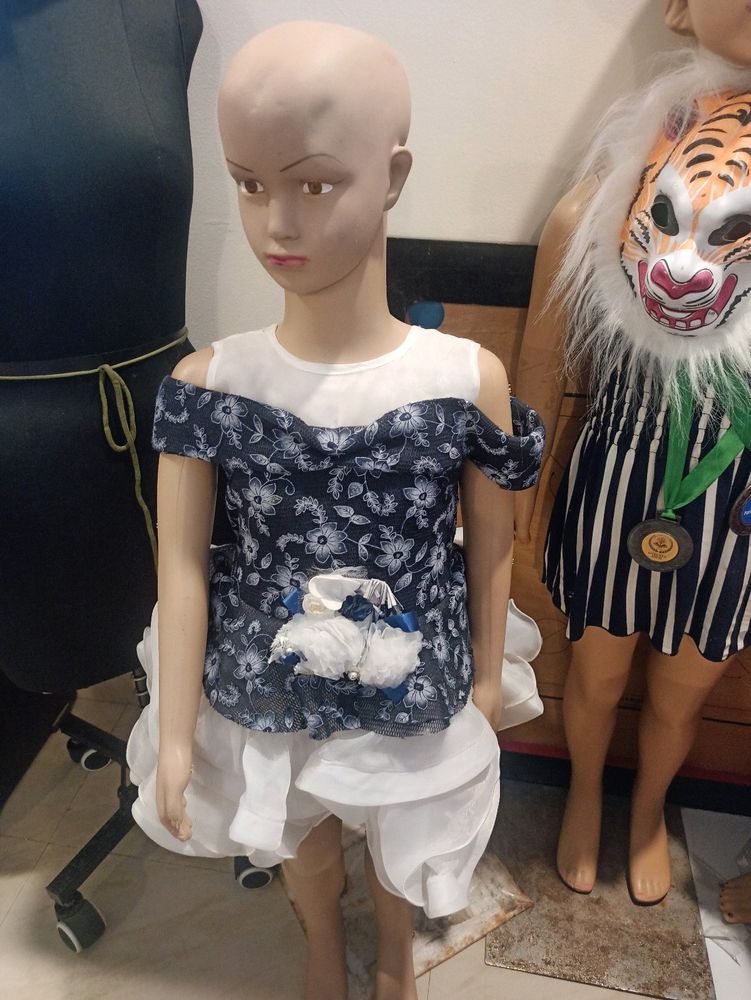 Kids Mannequin Available