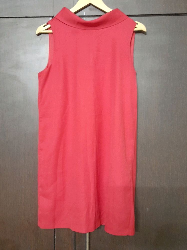 RED Highneck Dress