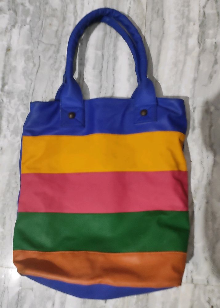 Tote bag