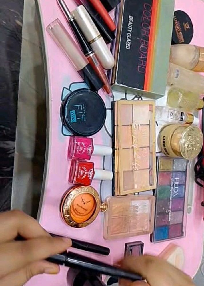 Make Up Kit