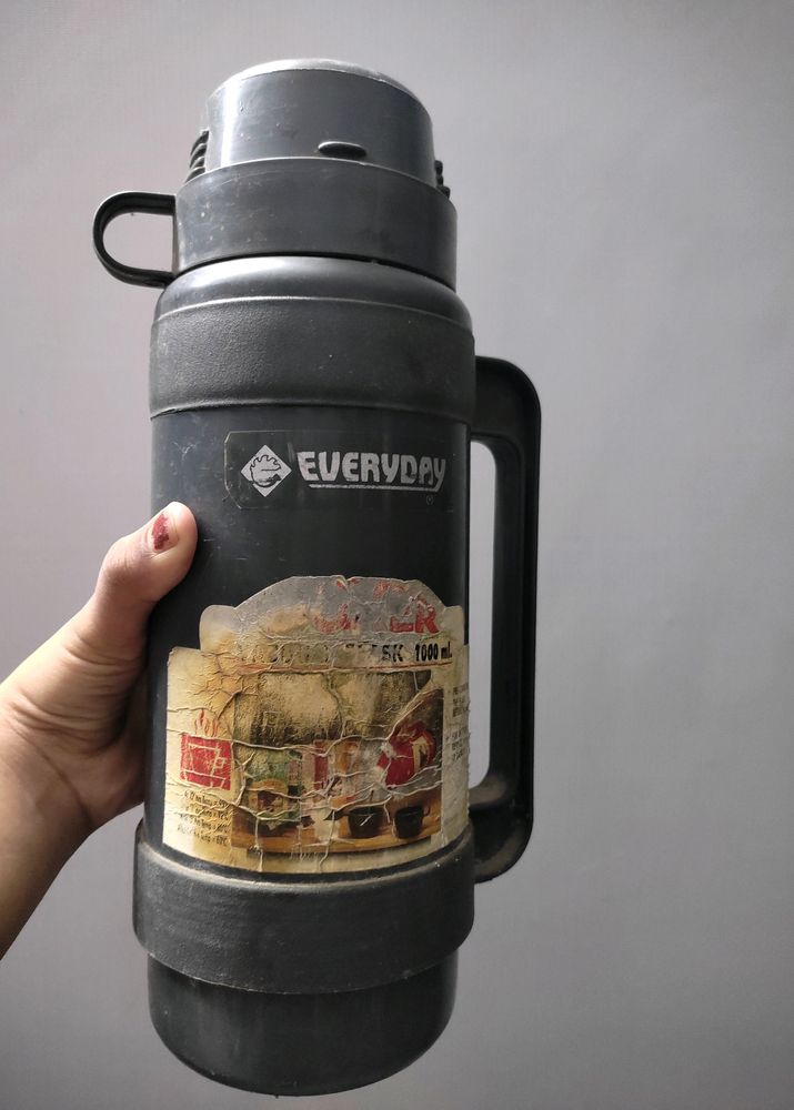 THERMOS BOTTLE