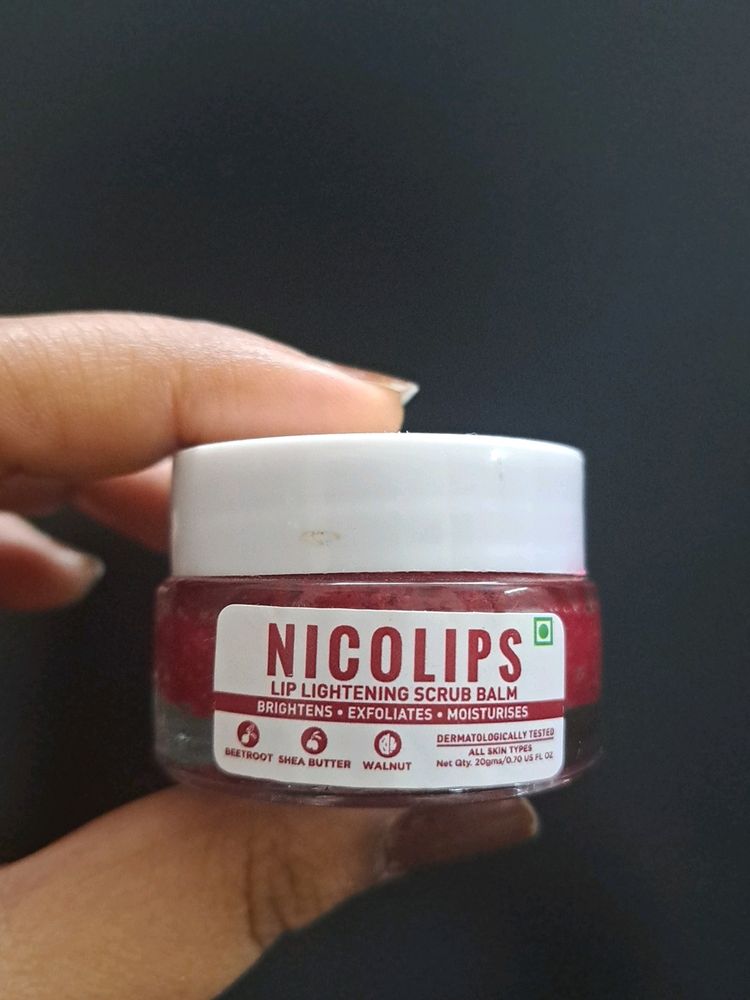 NicoLips Lip Lightening Scrub Balm