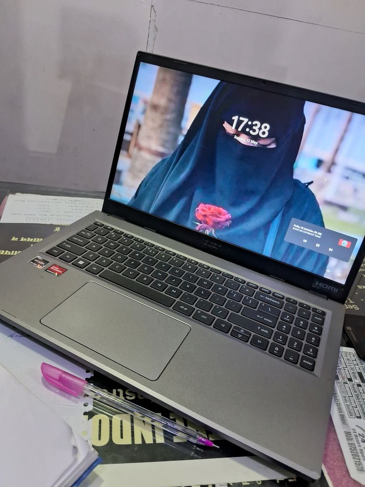 Beautiful Ryzen 5 Laptop...