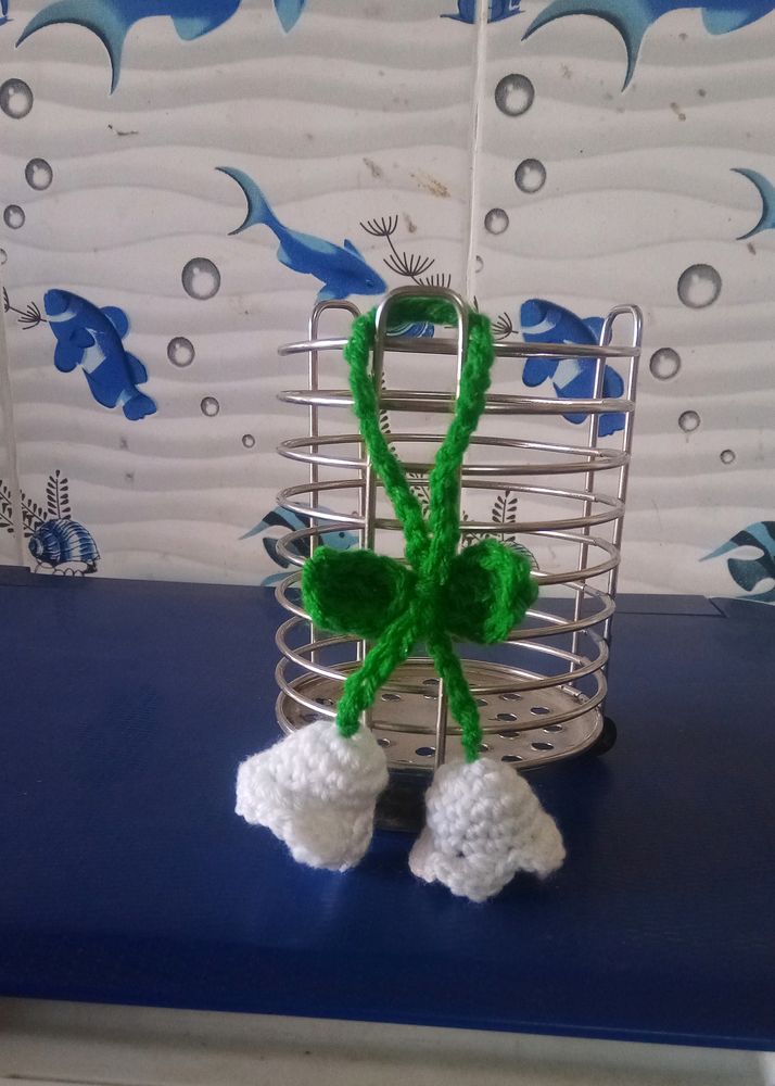 White Flower With Leaf💚 Crochet