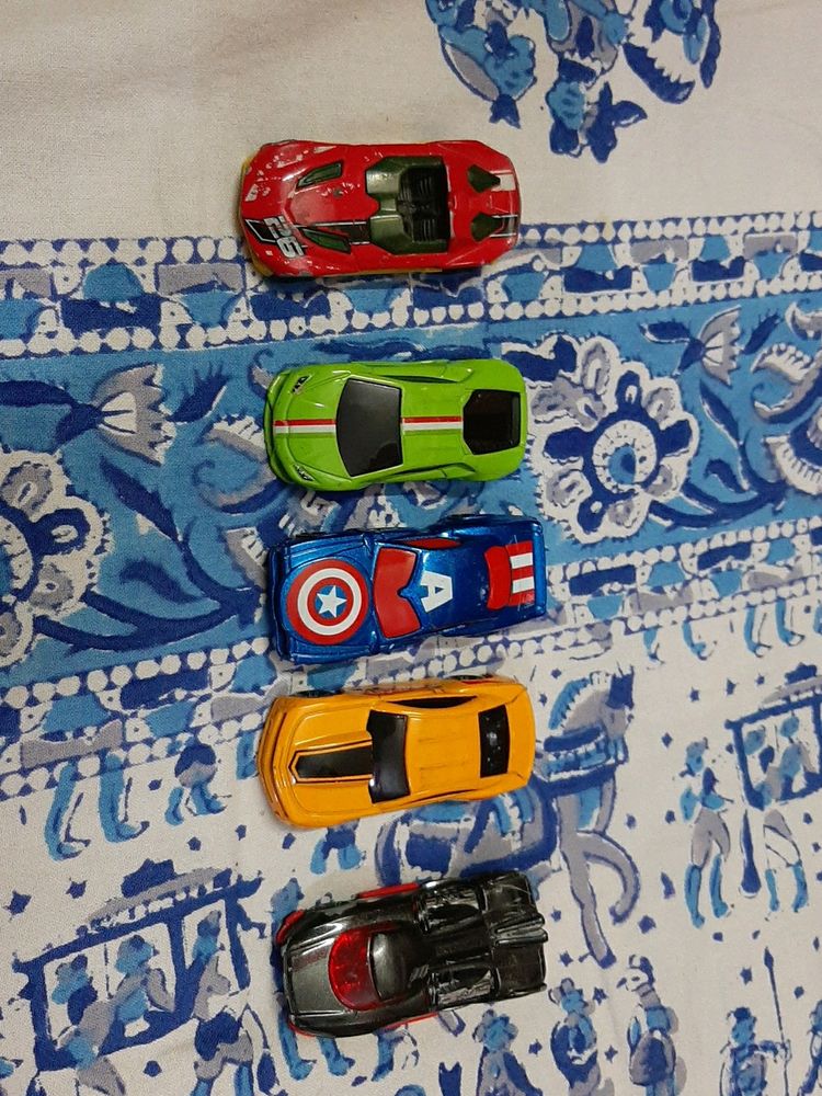 5 Cool HOTWHEELS