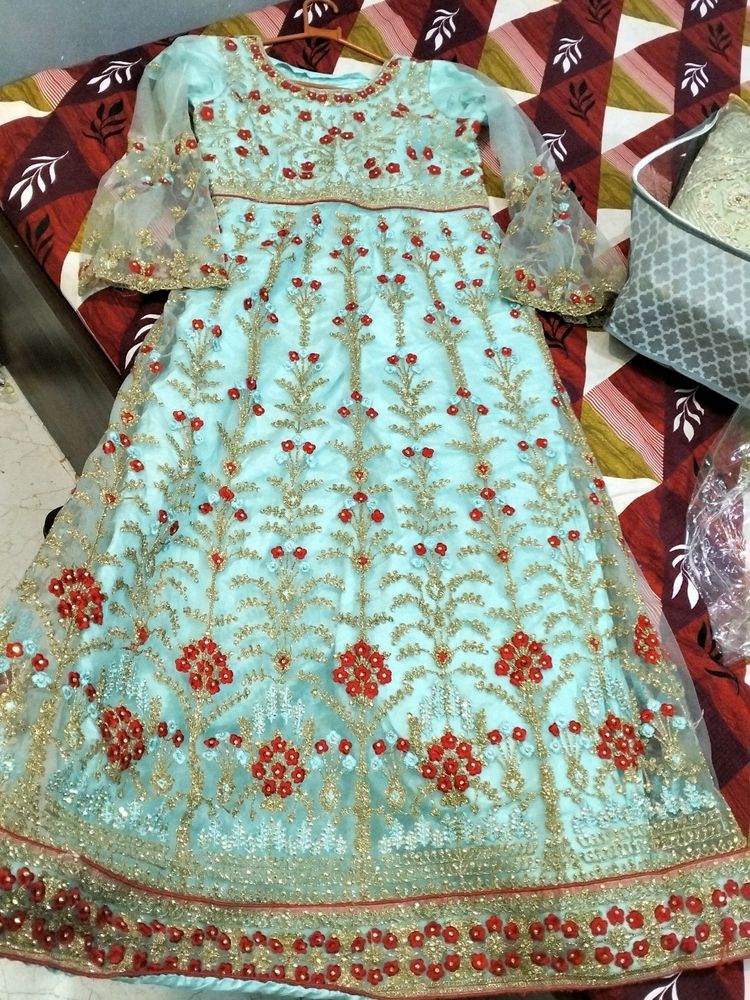 Jecket Wala Gown