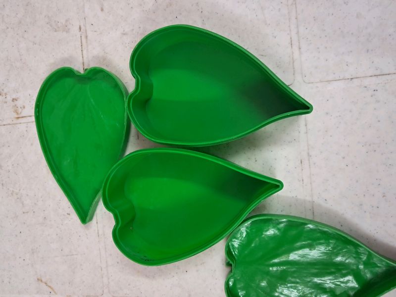 Leaf Shaped Containers