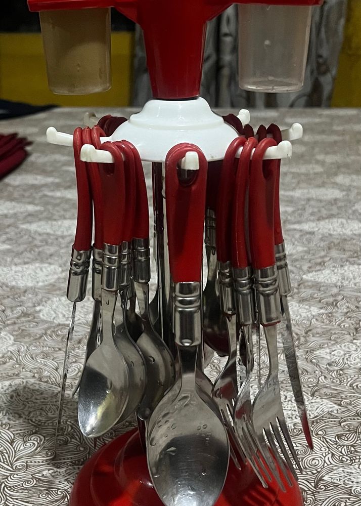 Cutlery Set With Stand