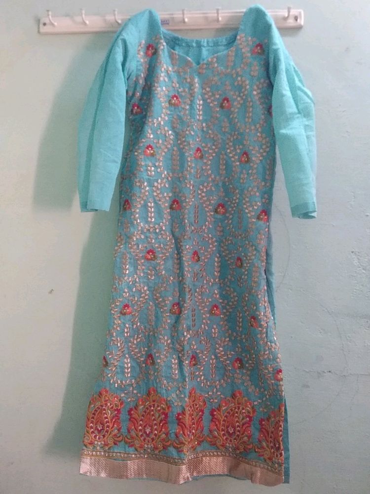 Kurti With Thread Work