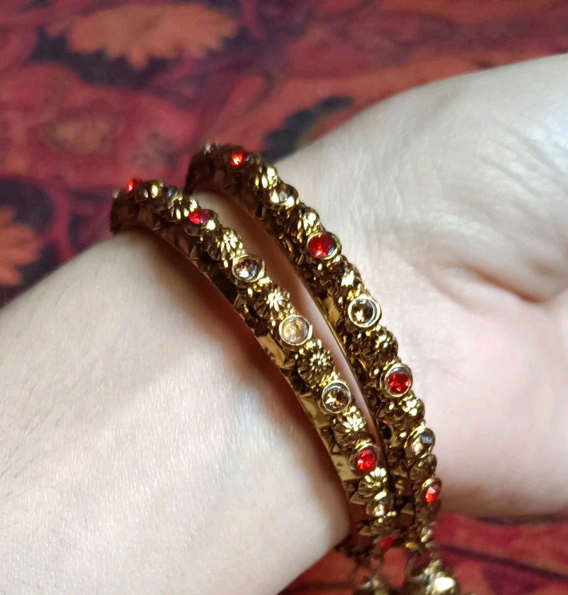 Golden Beautiful Bangles With Ghunghroo