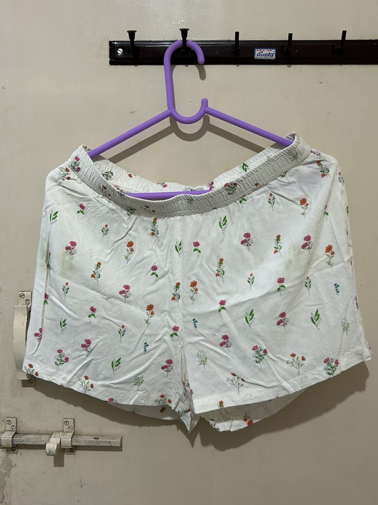 Women White Floral Shorts