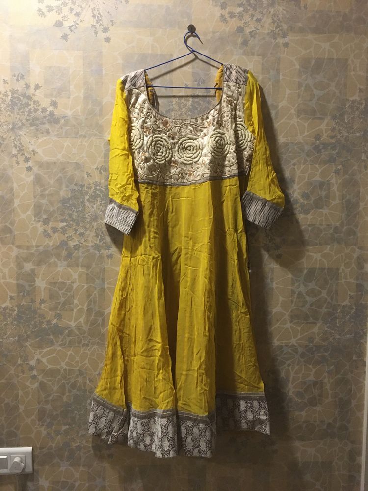 Anarkali Kurti With Dupatta No Lowers