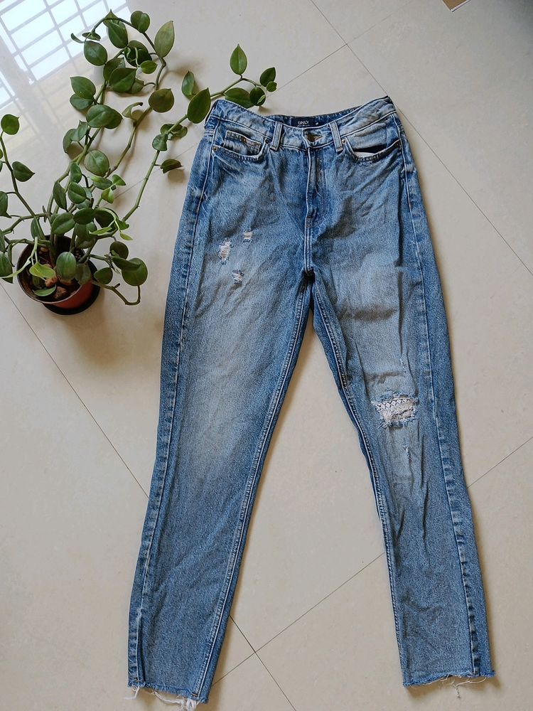 Only Ripped Jeans Straight Fit - Size 28