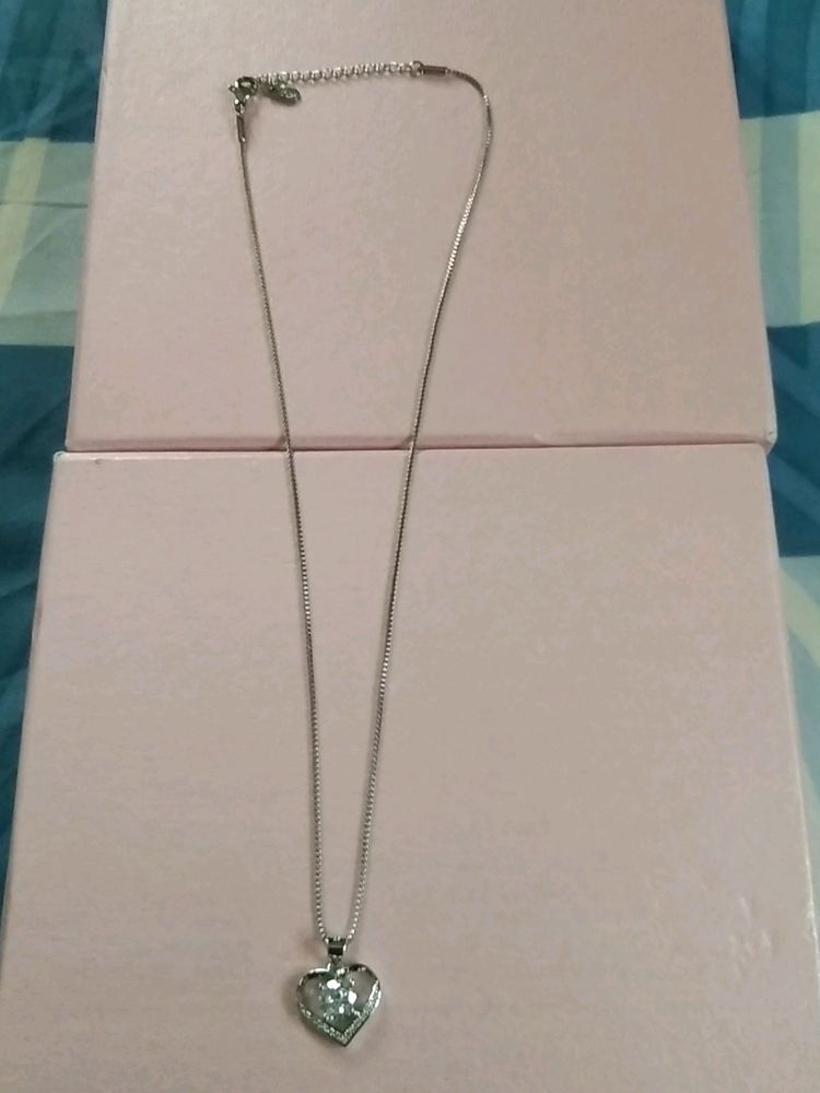 Chain Pendant