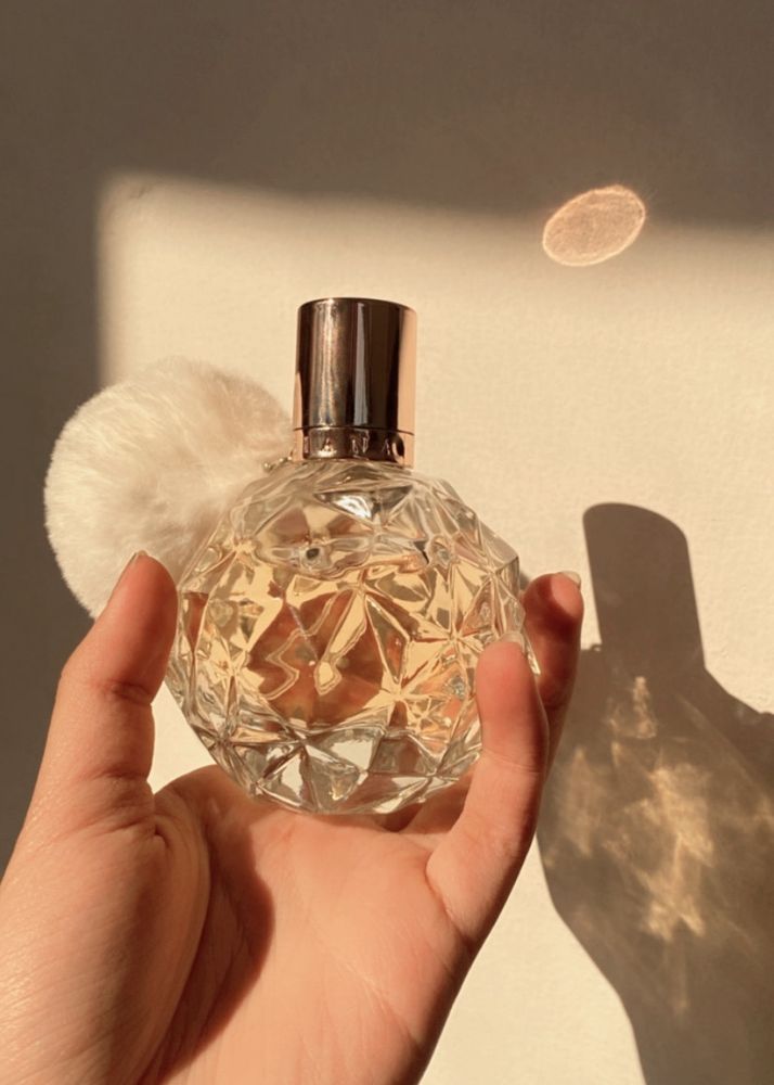 Ari- Ariana Grande Eau De Parfum Spray🧁