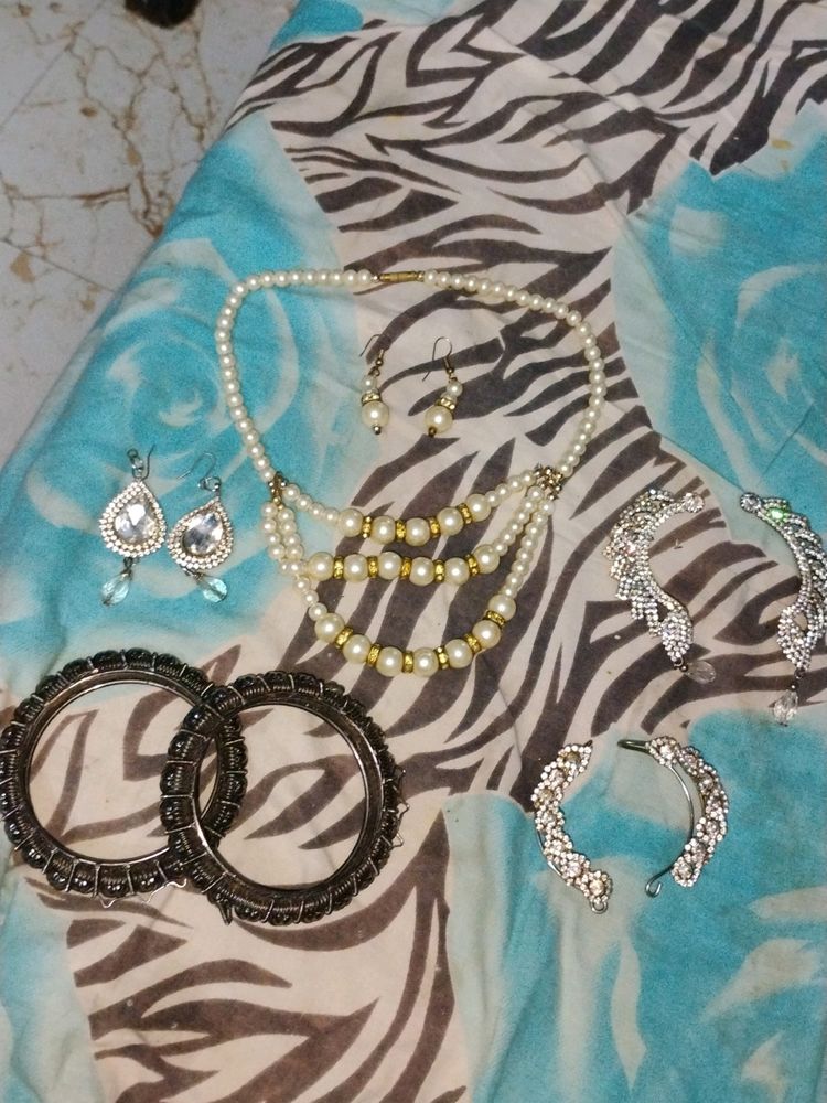 Cuff Earing & Bangles & Neclace Set