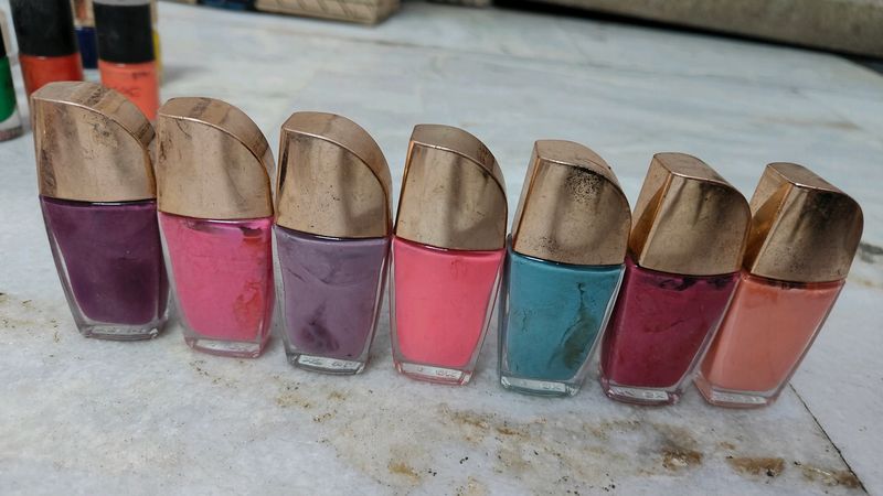 7 Multi-coloured Nail Polish