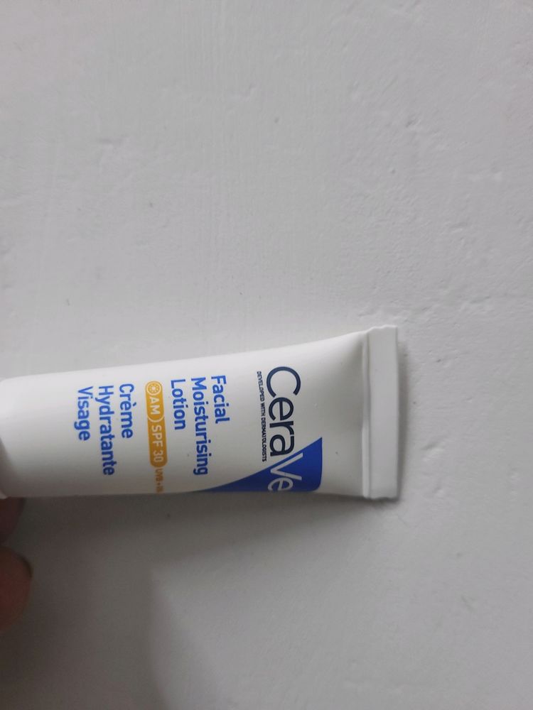 CeraVe Facial Moisturizing Lotion