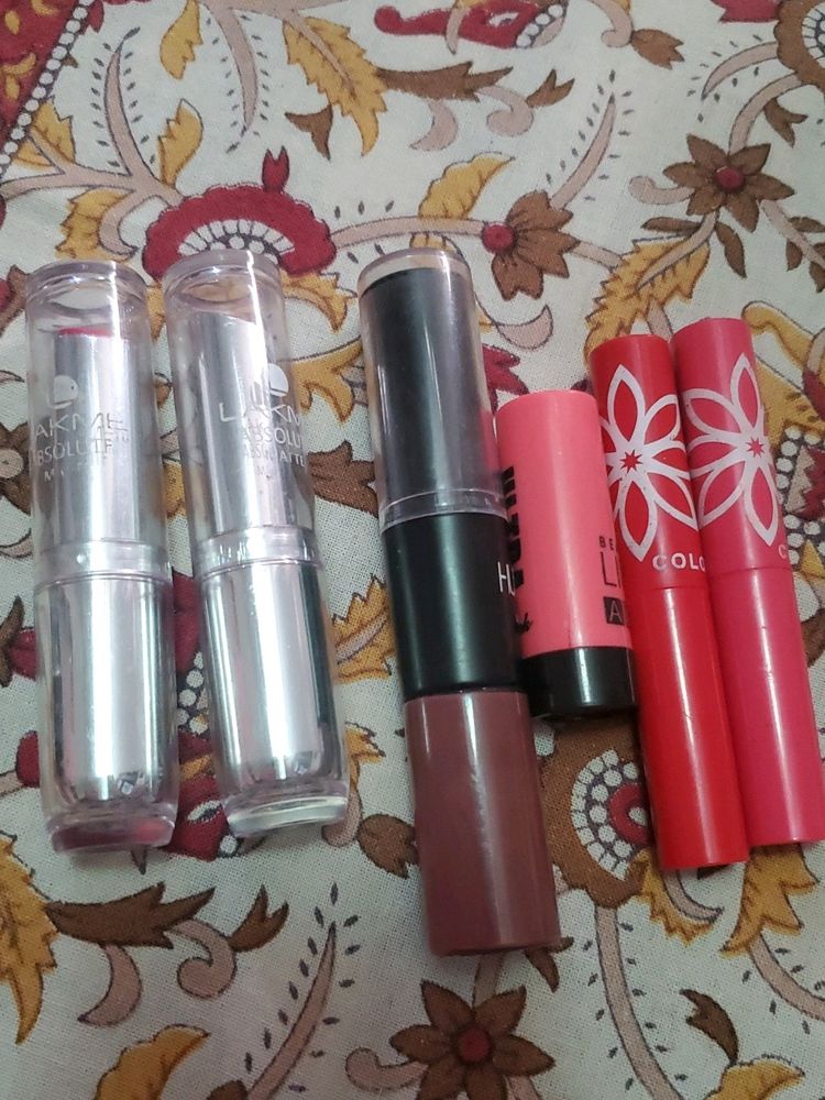 Set Of  8 Lipstiks