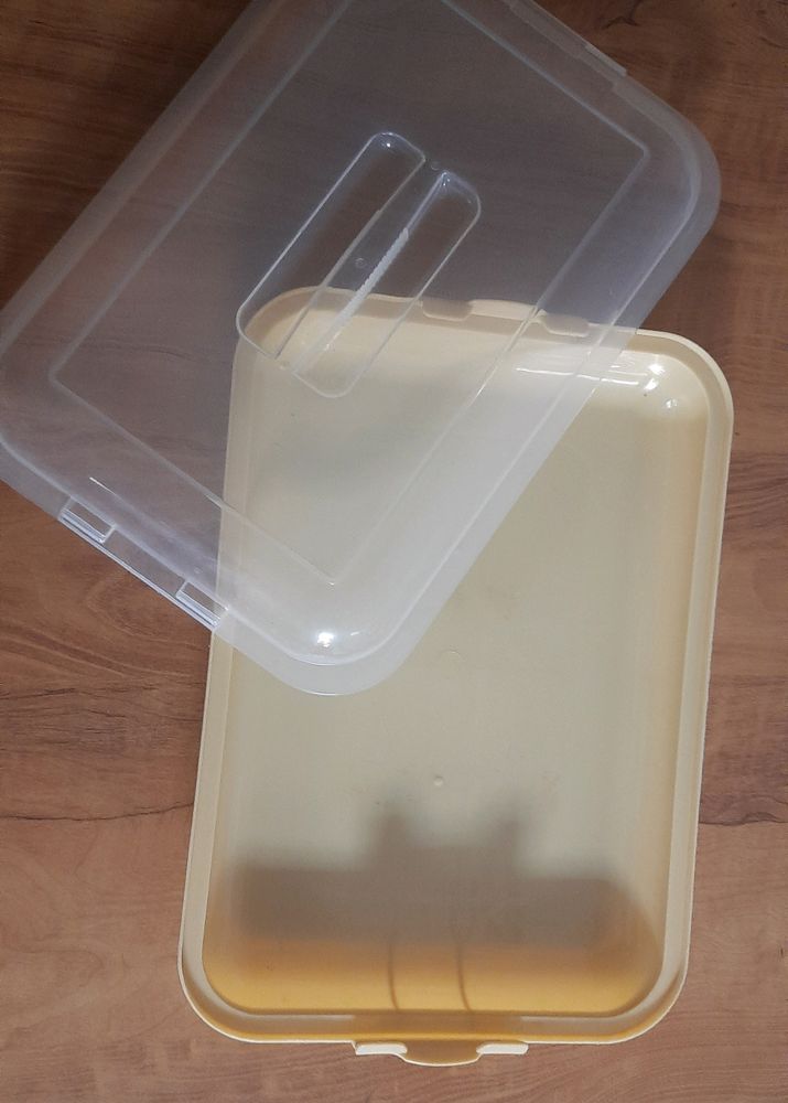 Snacks Storage With Lid