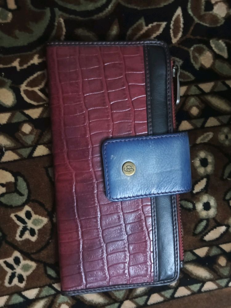 This Is Pure Leather Purse For Women