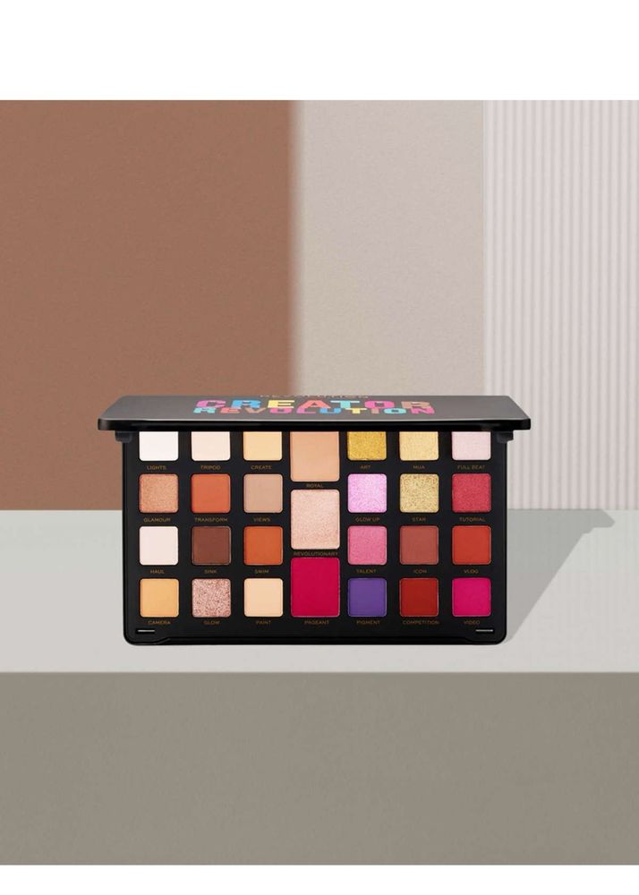 Makeup Revolution Eyeshadow Pallete