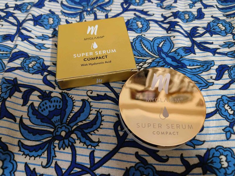 Myglamm Super Serum Compact