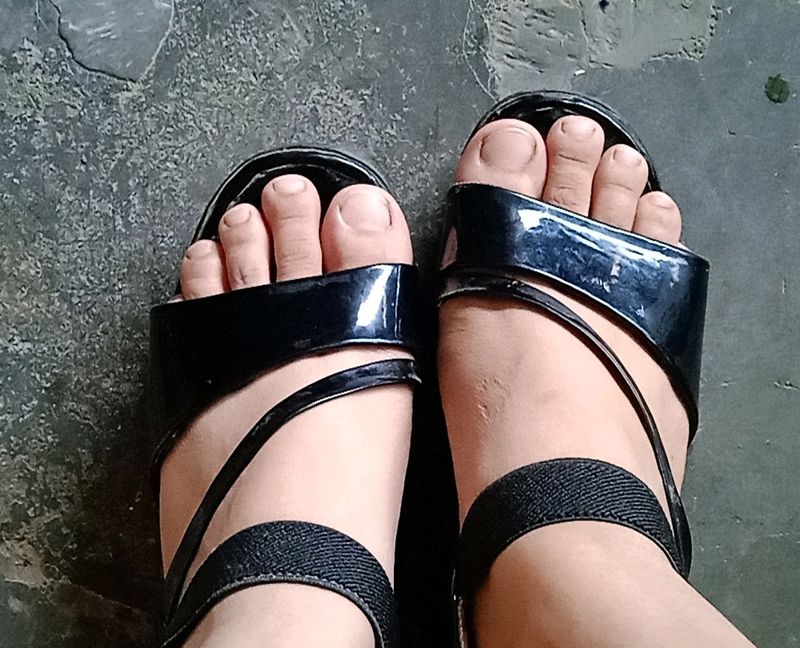 Black Daily Wear Heel