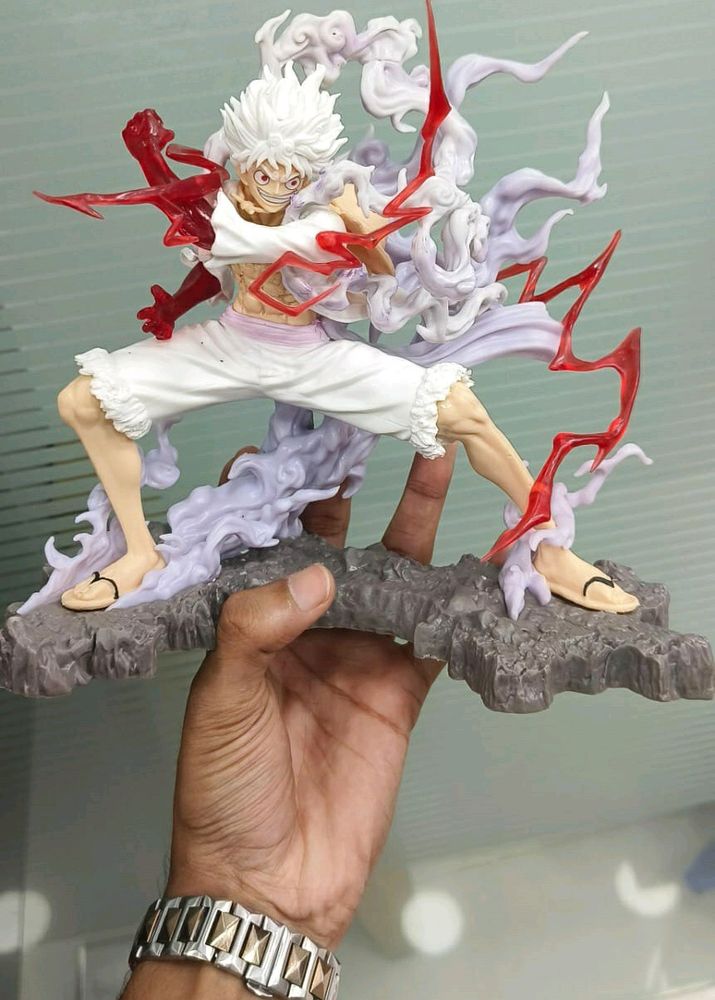 MONKEYD.LUFFY GEAR 5 LIMITED EDITION ACTION FIGURE