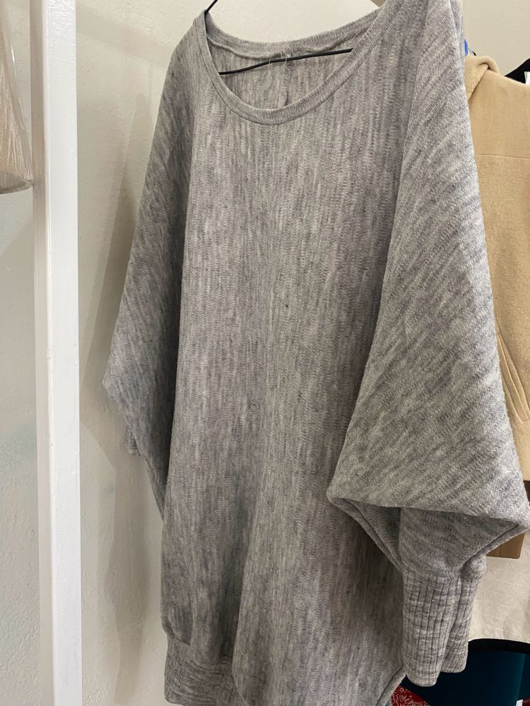 Grey Pullover Long Sleeve Top