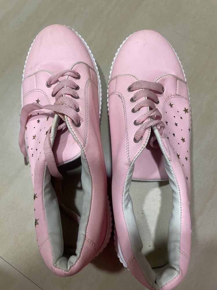 Pink Color Stylish Shoes With Star Design