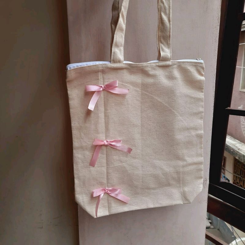 3 Bow Tote Bag