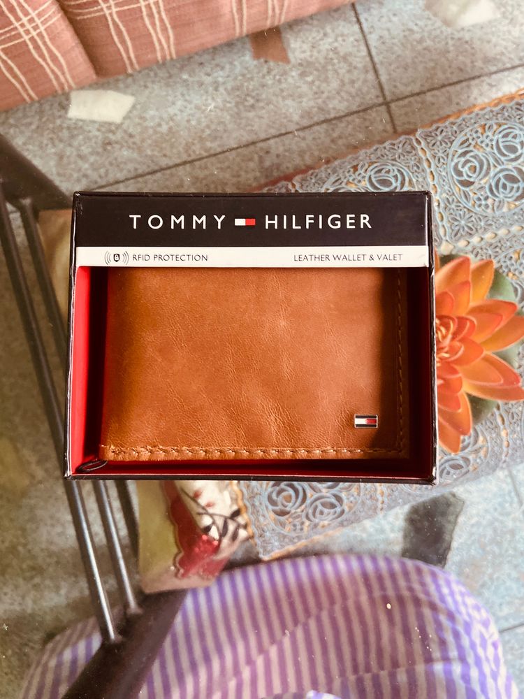 Brand New Tommy Hilfiger Wallet