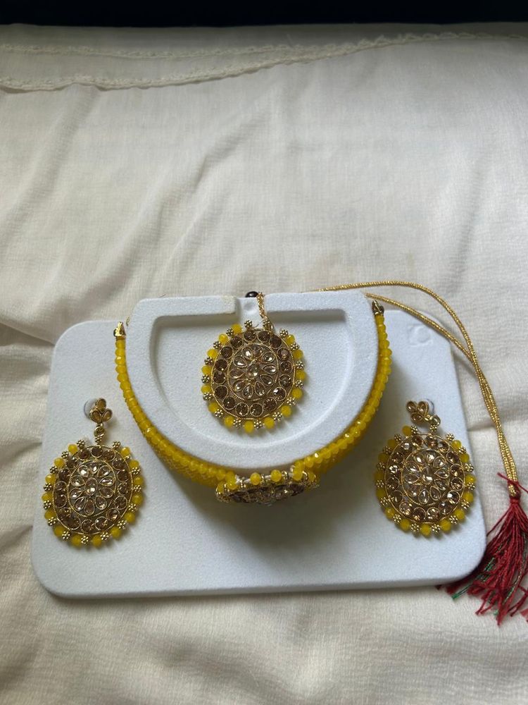 Yellow Jewellery Set