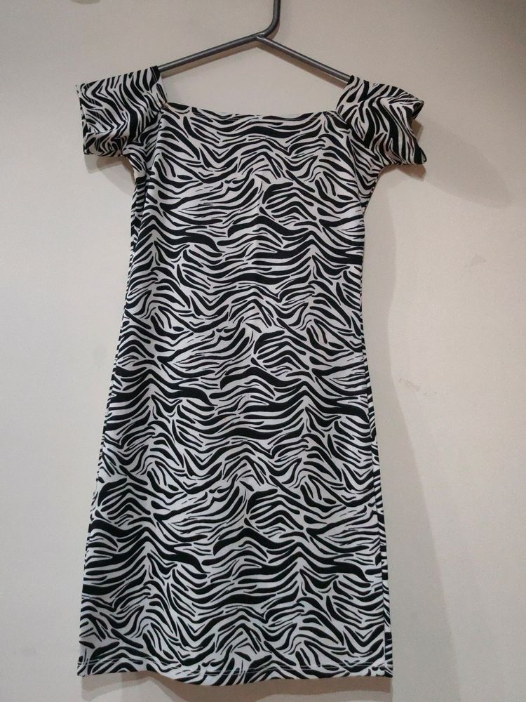 Body Con Dress With Beautiful Zebra Print And Comfortable Brand And Material