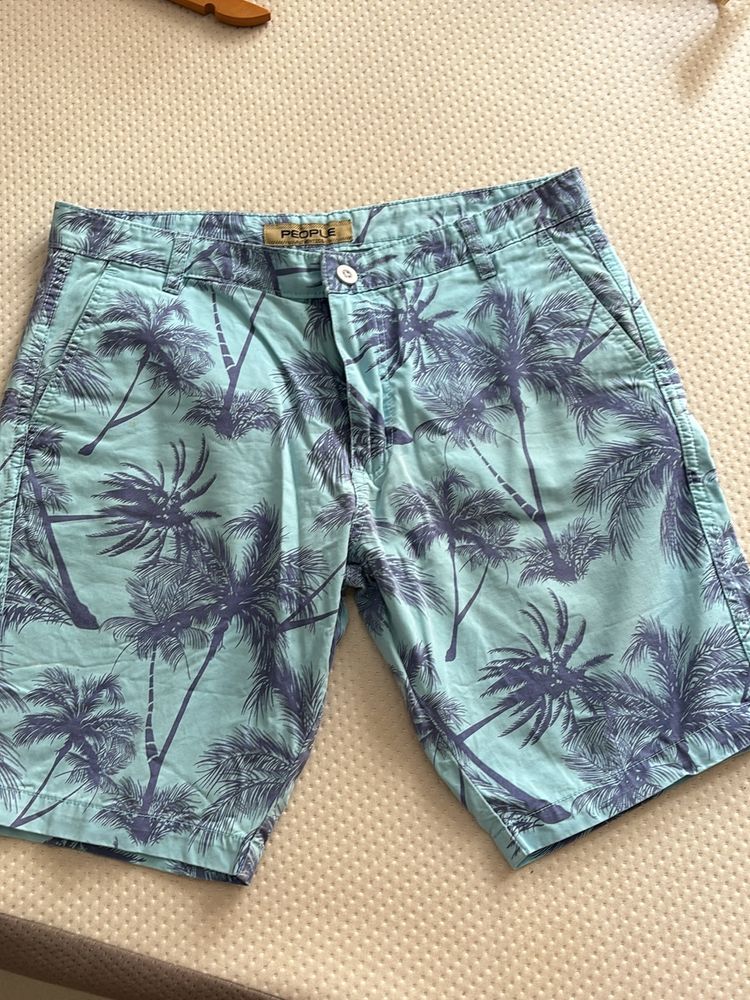 Beach shorts by People