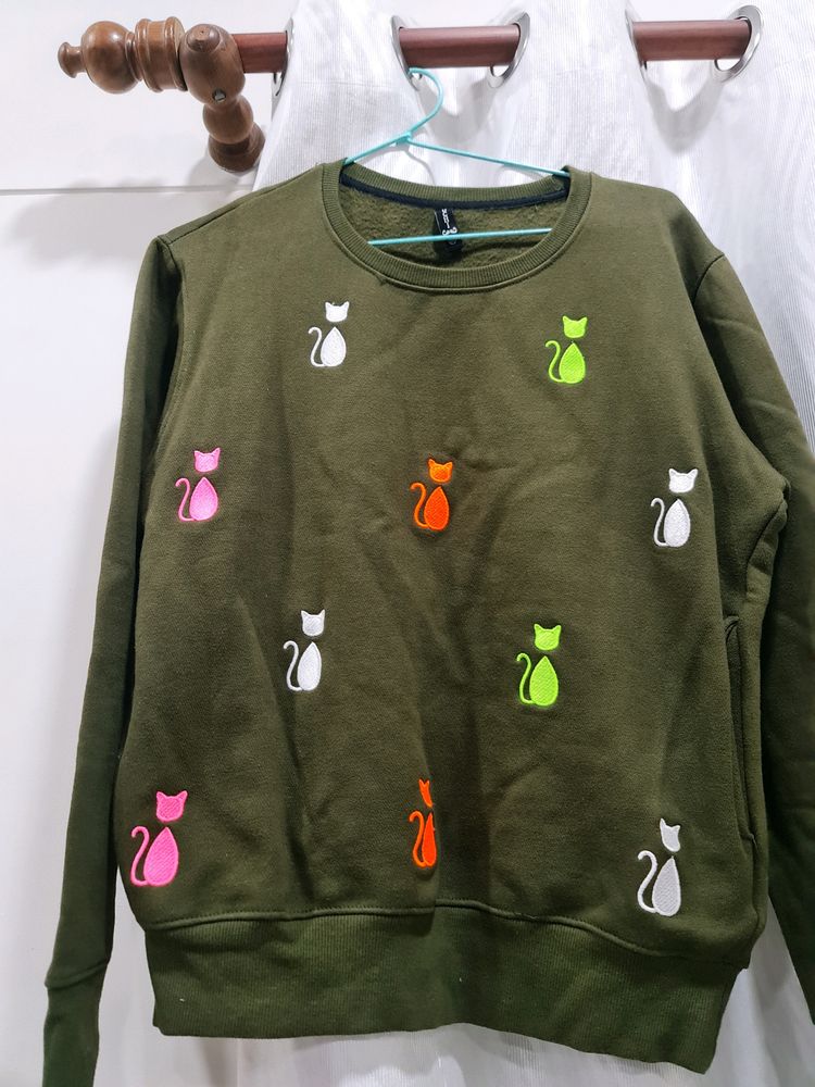 Sweatshirt In Olive Colour