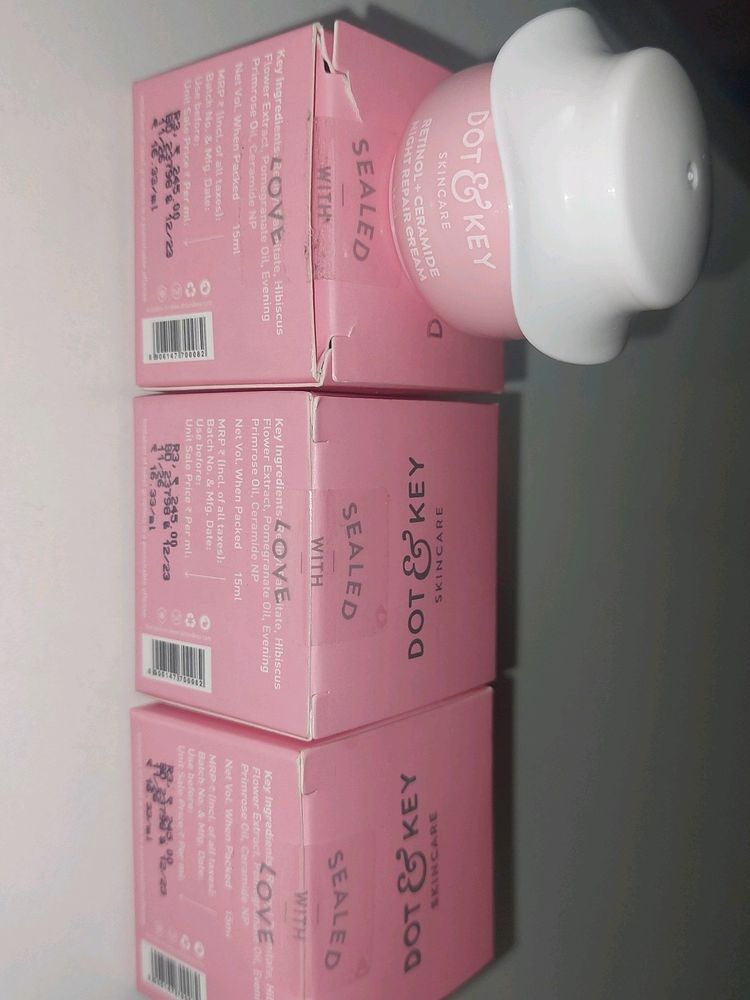 3- Dot & Key Retinol+Ceramide Night Repair Cream